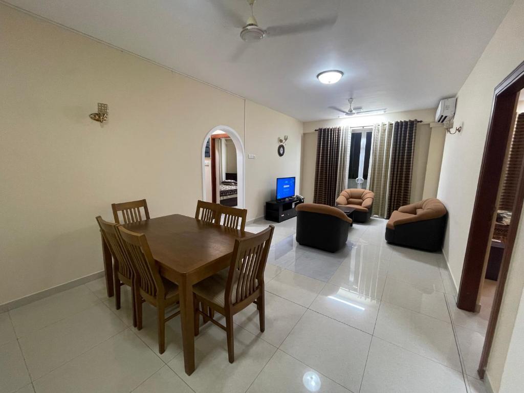 Premium & Luxury Tone